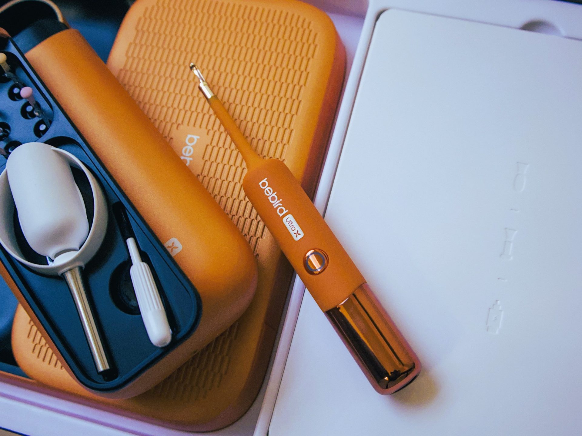 Bebird EarSight Ultra X device with box and attachments